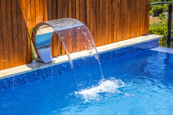 Essential Indicators That Your UK Swimming Pool Requires Resurfacing: How to Spot the Signs!
